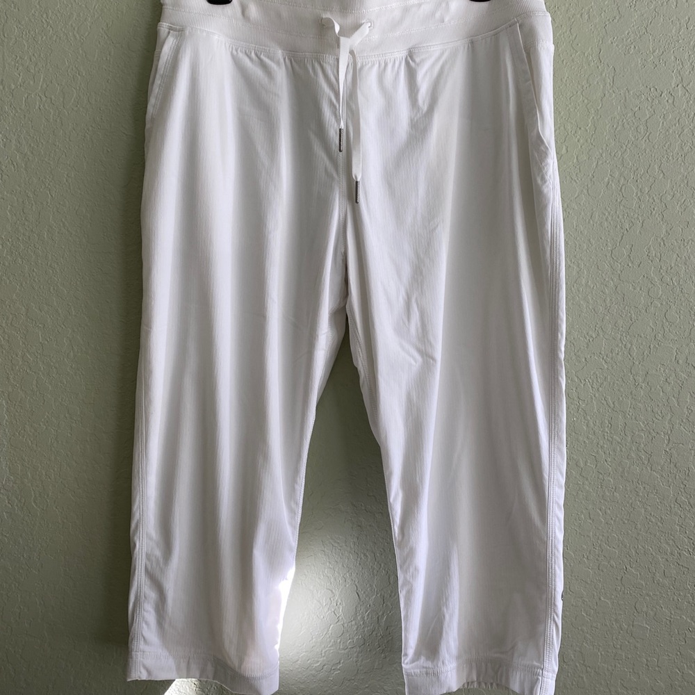 Lululemon Dance Studio II capri low waist size 10